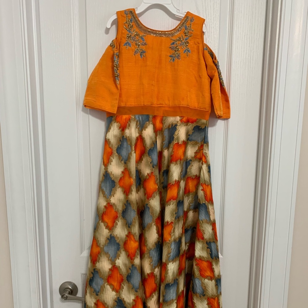 Girls Indian dress - Chudidar/Anarkali/Salwar - Size 30